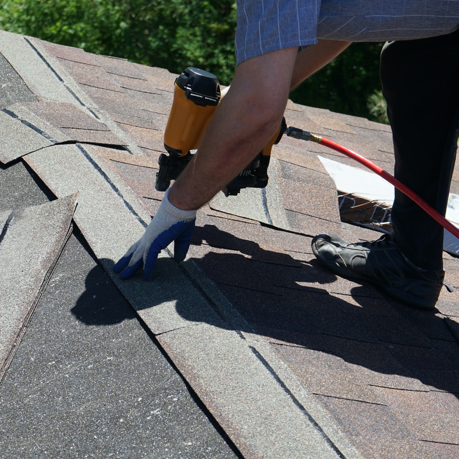 Jersey Village roofing contractor working on a roof replacement